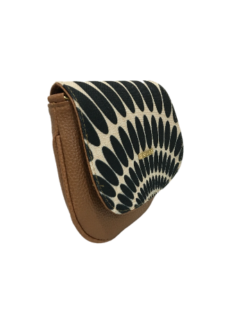 Petalo Negro - Iris Chula Moda Latina